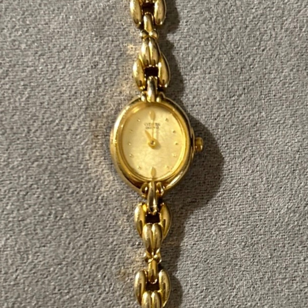 Vintage Bracelet Style Citizens Quartz Watch